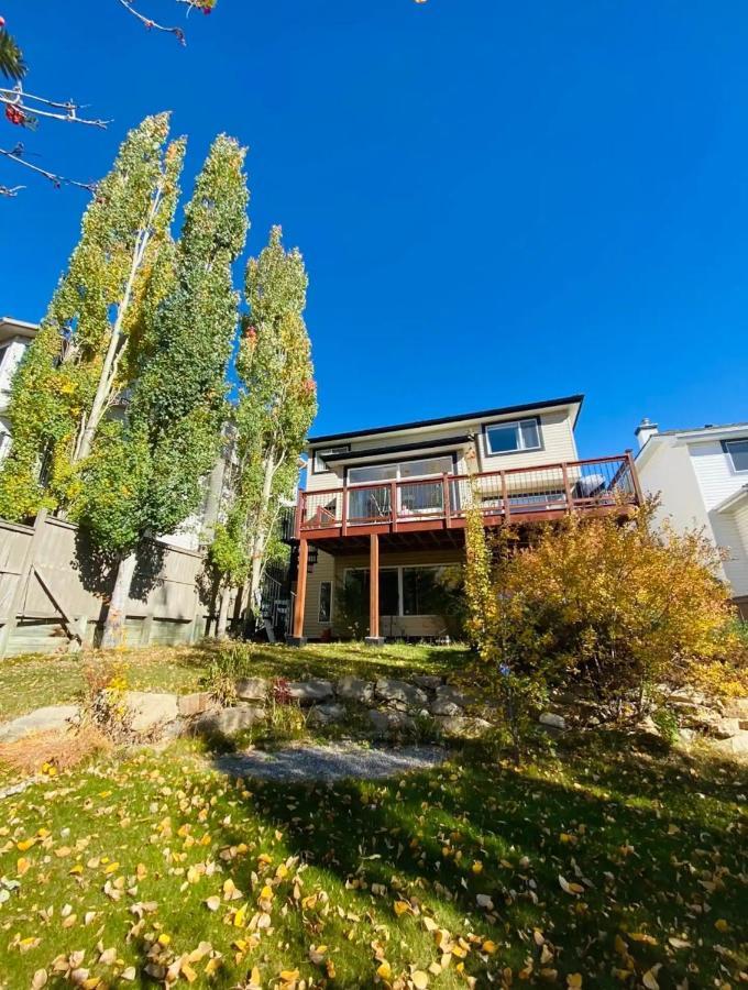 Private, Spacious, & Bright Home YYC Buitenkant foto