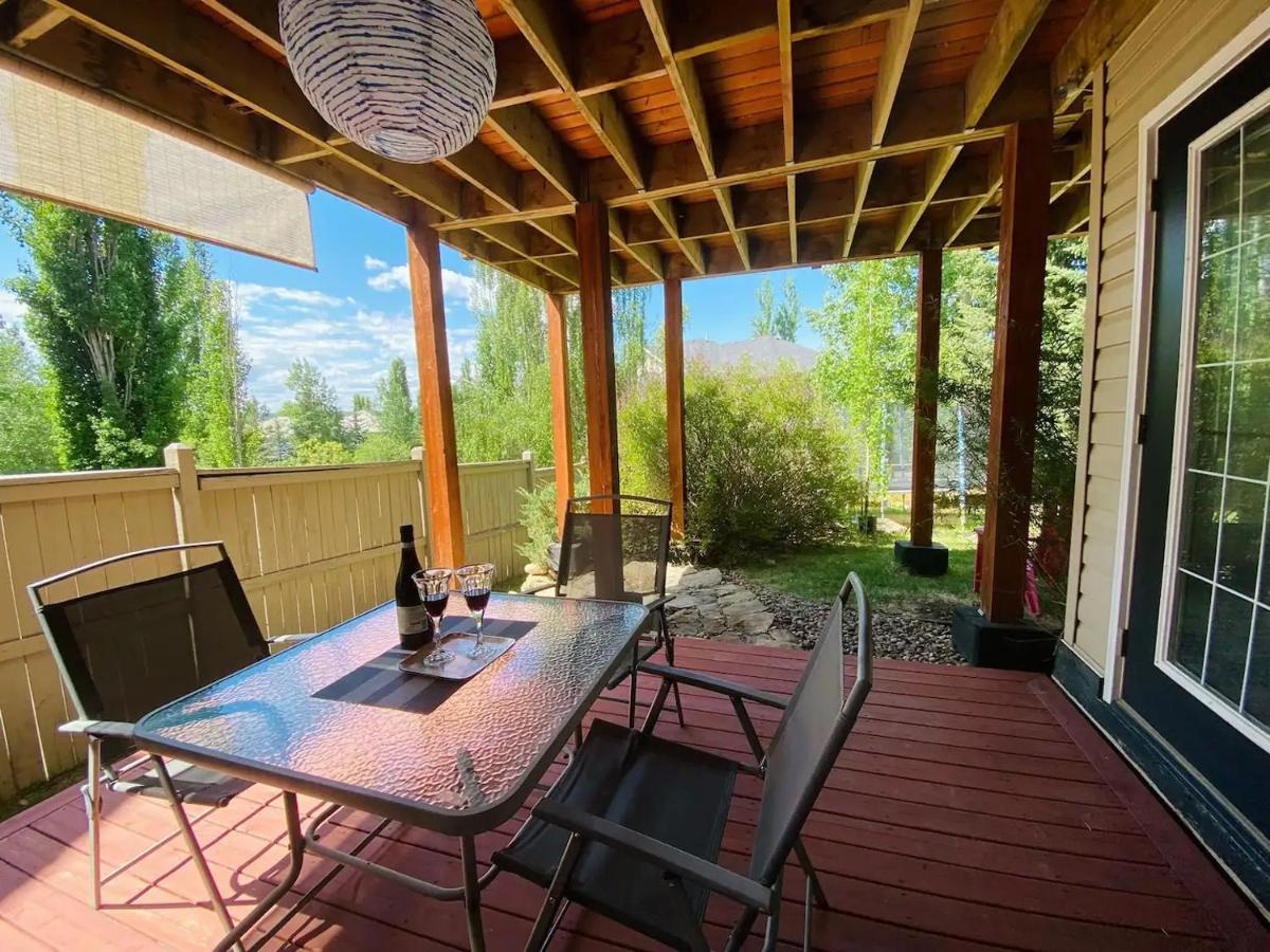 Private, Spacious, & Bright Home YYC Buitenkant foto